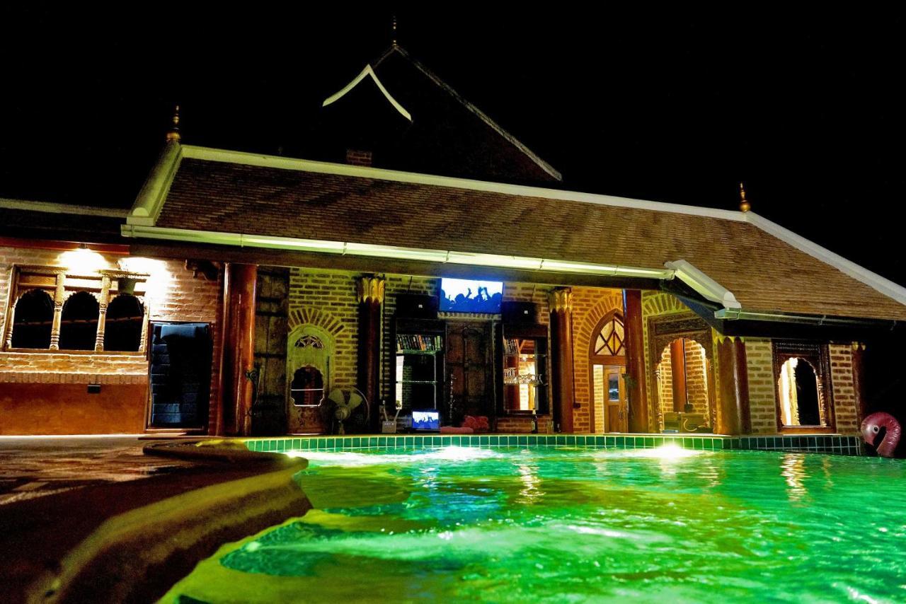Chateau Orientale Resort ルアンパバーン エクステリア 写真