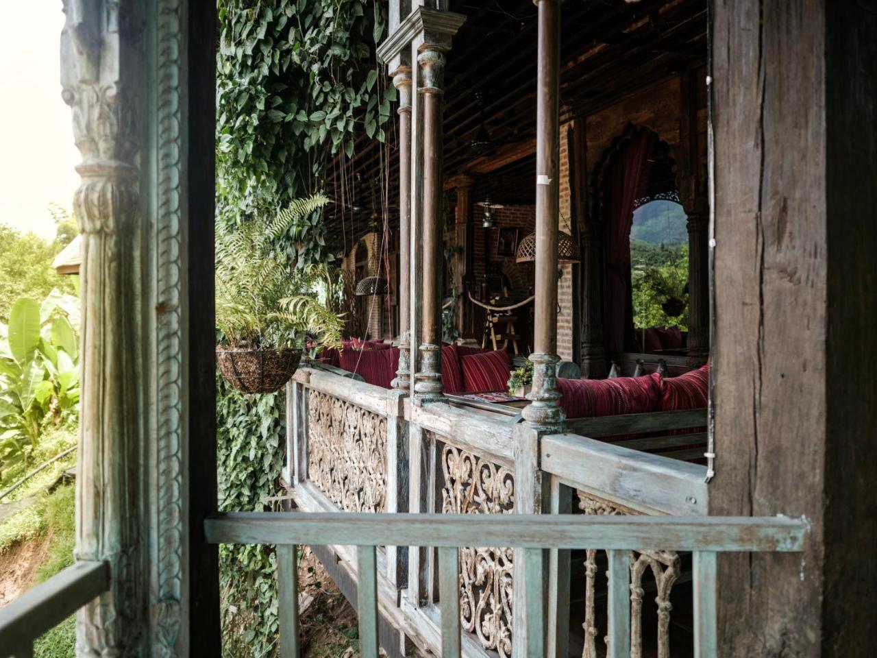Chateau Orientale Resort ルアンパバーン エクステリア 写真