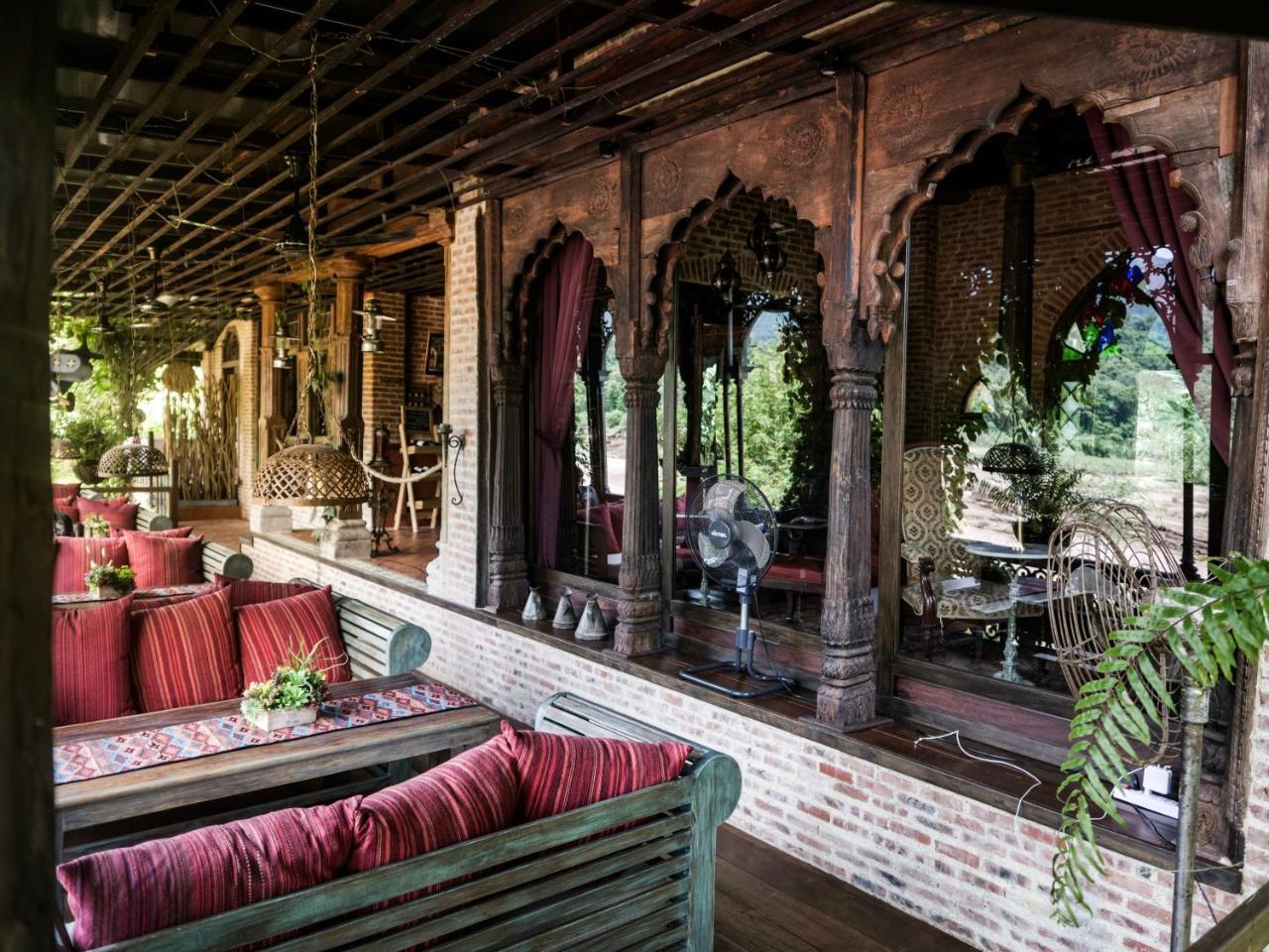 Chateau Orientale Resort ルアンパバーン エクステリア 写真